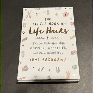 The Little Book of Life Hacks by Yumi Sakugawa